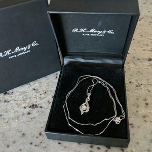 Diamond teardrop 18" Pendant necklace in 14k white